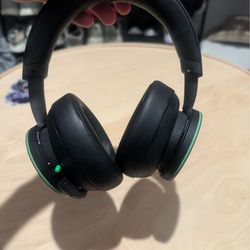Xbox Wireless Headset Green Edition – Great Condition