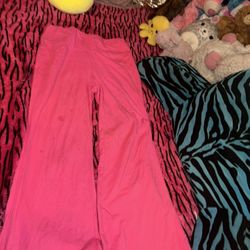 pink flared leggings, size medium