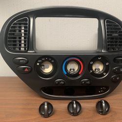 2000-2006 Toyota Tundra Center Dash Radio Climate Control Bezel 2WD 8in OEM