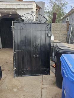 Gate Puertas