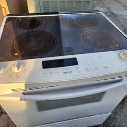  SLIDE IN STOVE,OVEN NOT WORKING 