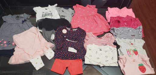 Babygirl clothes (sizes 6 and 9 months)