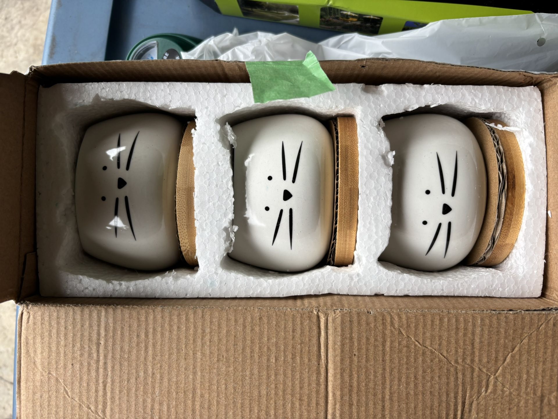 New Kitty Party Table Toppers / Ceramic Pots