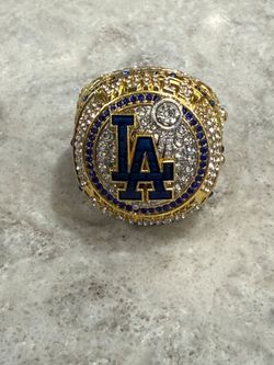 LA Dodgers New 2025 World Series Rings Yamamoto Ohtani and Freeman