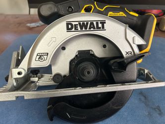 DEWALT 20V MAX Lithium-Ion Cordless 6-1/2 in. Circular Saw (Tool Only)