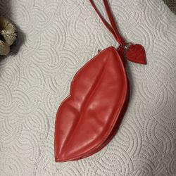 Valentines Kiss Wristlet