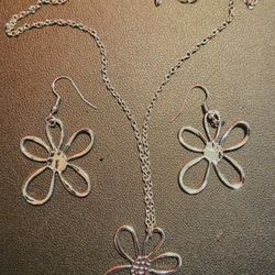 Silver Flower Jewelry Set