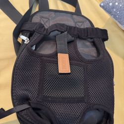 Pet Dog Carrier Backpack Adjustable Dog Front Carrier, Legs Out Easy-Fit Dog Travel Backpack Carrier for Hiking Camping for Small Medium Dogs  size Me