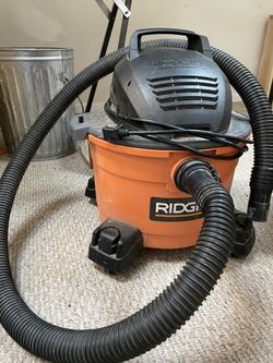 Ridgid 6 Gallon WET/DRY vacumm 