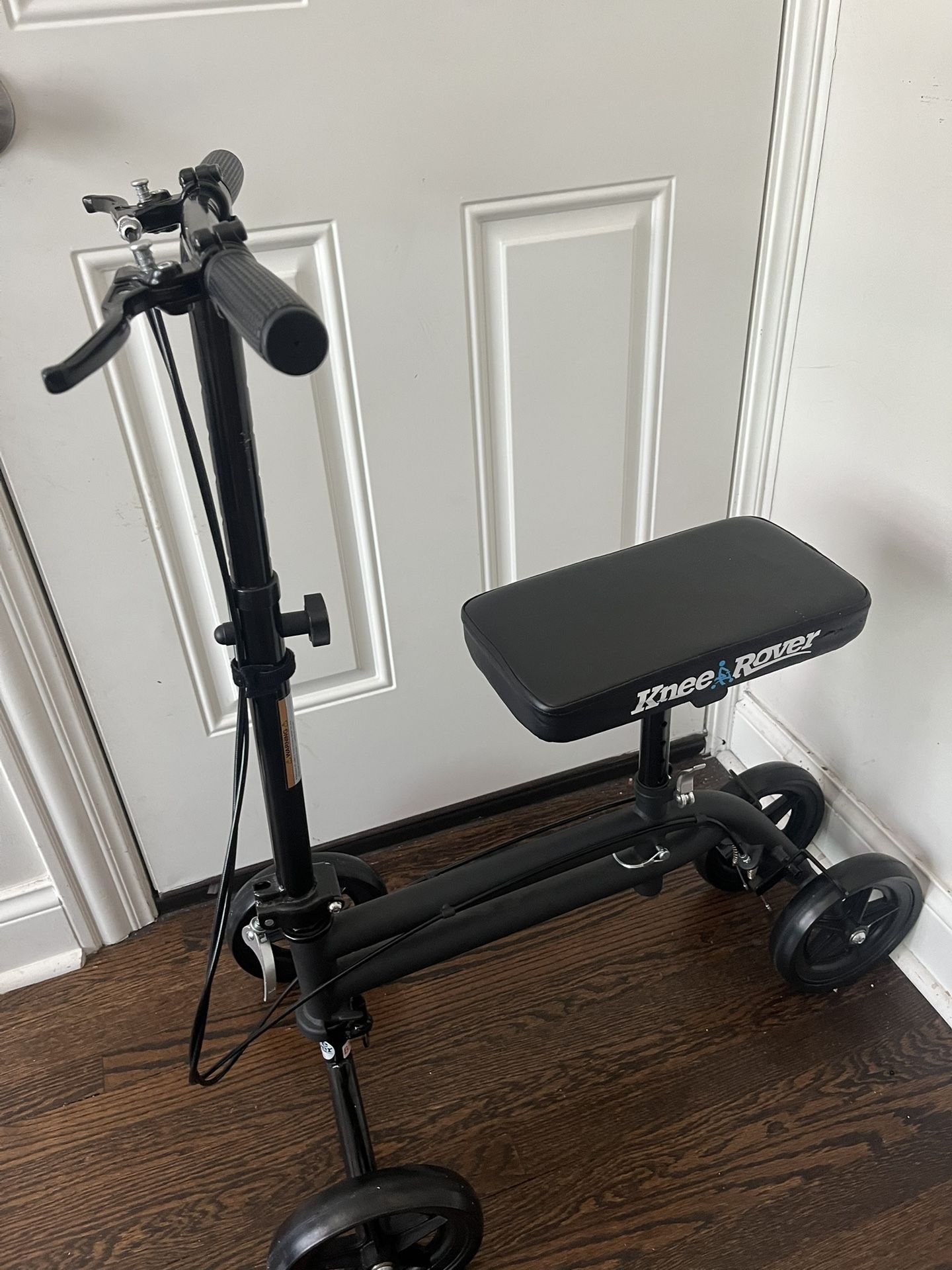 Knee Rover