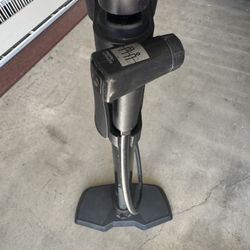 Bike Pump-Giant Brand Tubeless Tires