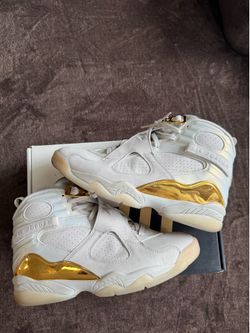 Jordan 8 C&C Trophy