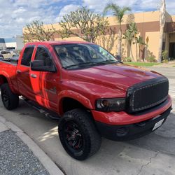 2005 Dodge Ram 2500 (Fully Loaded)