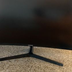 Samsung 27”  Curved Monitor