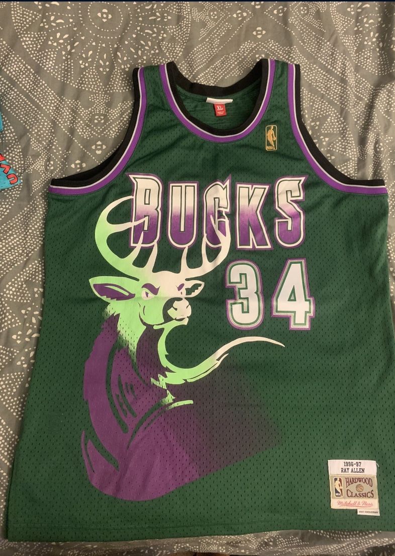 Vintage Ray Allen (Milwaukee Bucks) Jersey XL