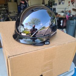 Motorcycle helmet