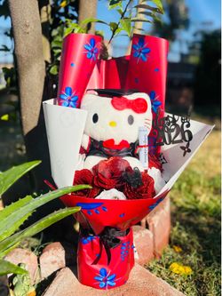 Hello Kitty graduation bouquet 💐
