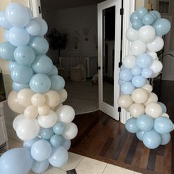 Balloon garland