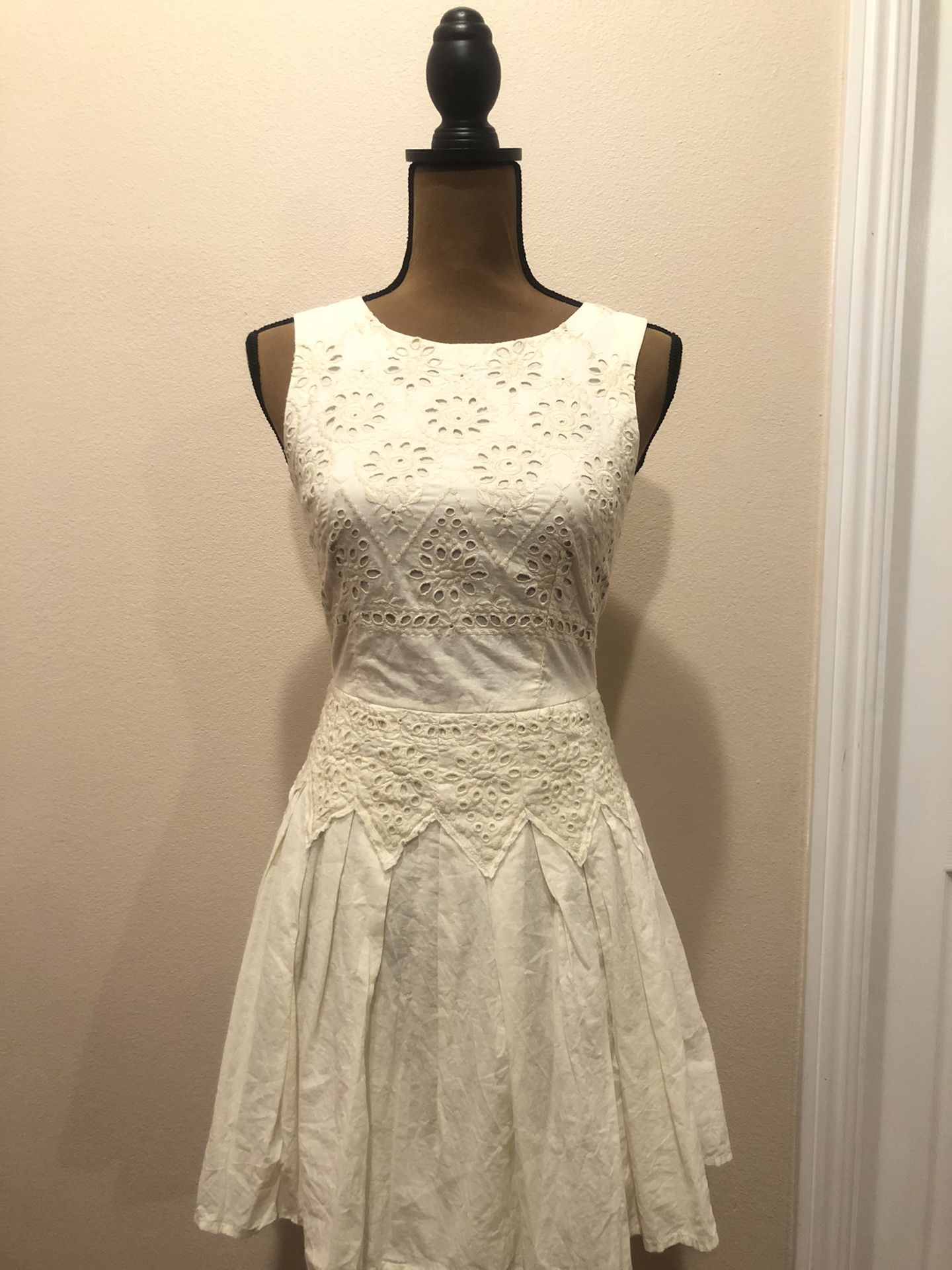 Women’s Dress Size Small