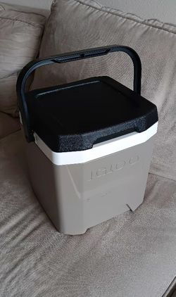 Igloo 12-Quart Quantum Cooler