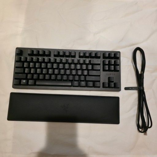 Razer Huntsman V2 Tenkeyless 