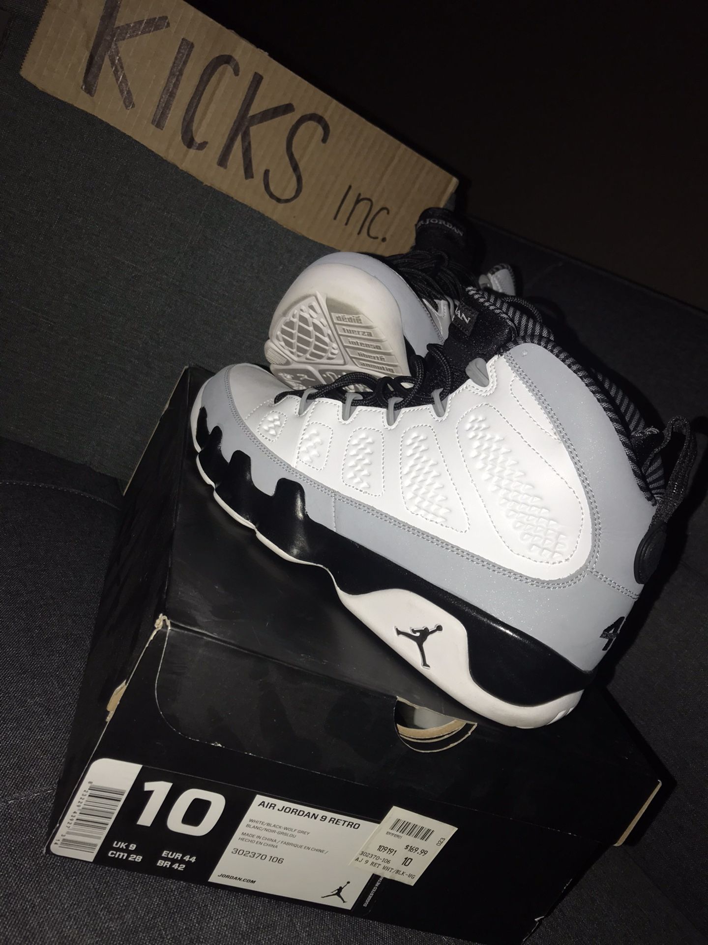 Jordan Black/white/ Wolf Grey (#45 Edition)