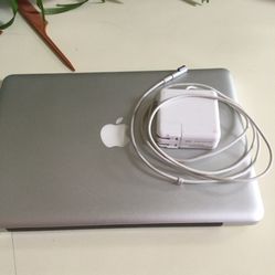 MacBook Pro 2010 New 256 SSD Hard Drive New Installation  Of High Sierra (read Discription)