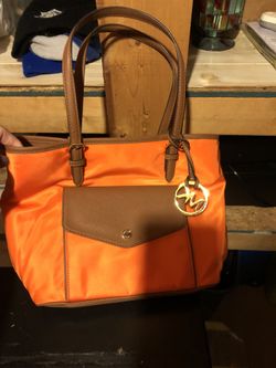 Micheal Kors Jetset bag.. Never used