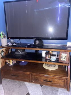 Tv stand