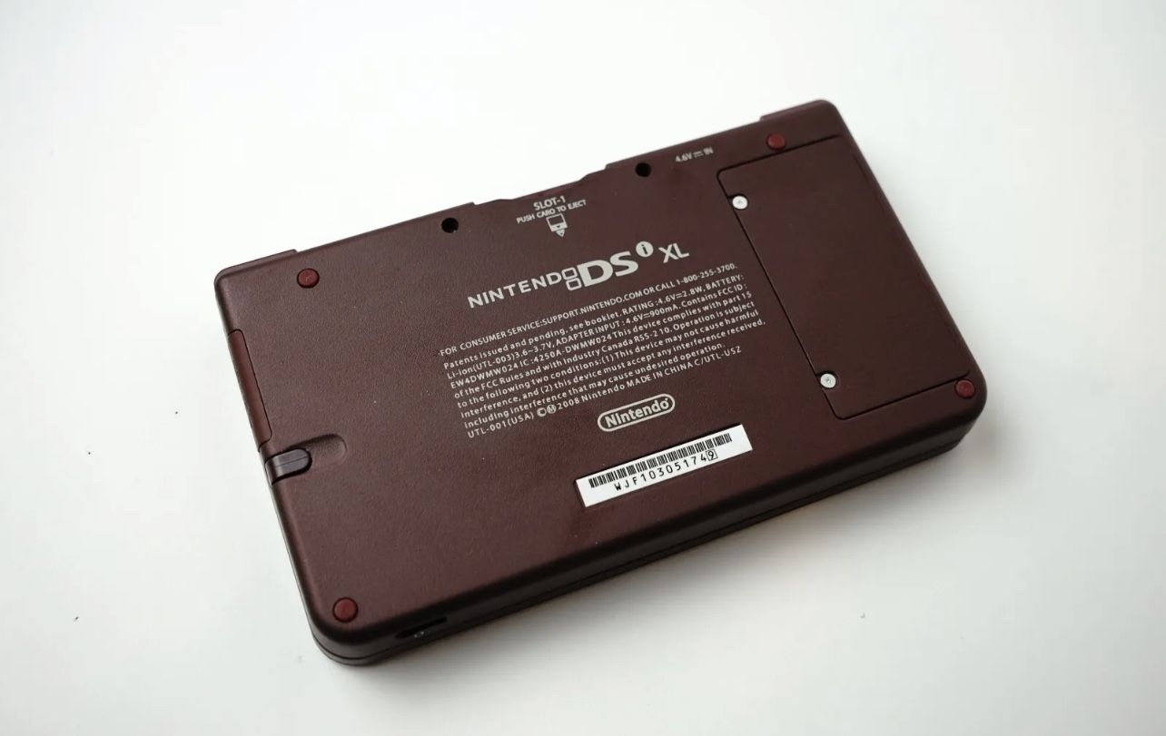 Nintendo DSi XL Launch Edition Handheld System - Burgundy w/ Case & Charger