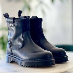 Dr. Martens Anistone Lo Leather Biker Boots