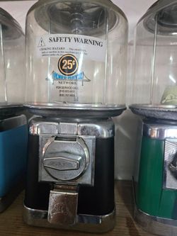 Vintage Beaver (full working) gumball/candy/nut machines with coin box
