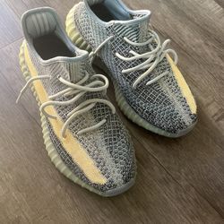 Yeezy 350 Blue Tint Size 10 $100