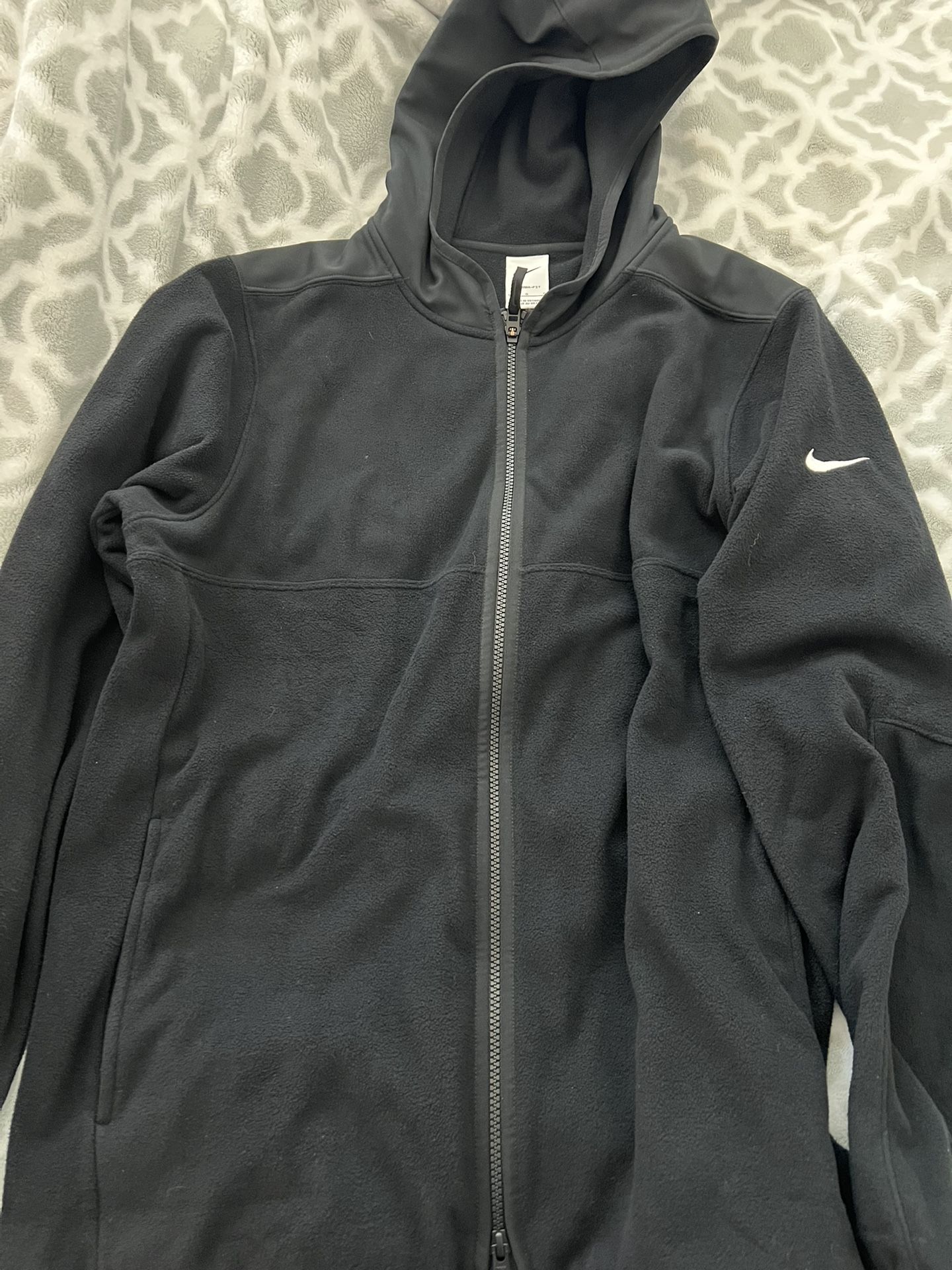 Nike Men’s Black Fleece Full Zip Jacket Size: Large (Mint Condition)
