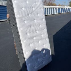 Twin Pillow Top Mattress