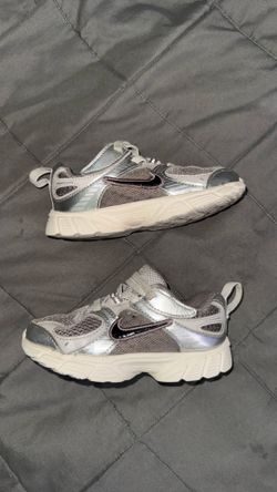 Toddler Nike shoes