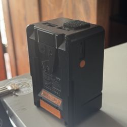 V Mount Battery - 99 WH 