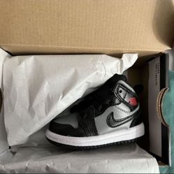 NEW!!!!!   Jordan 1 Mid 3C 