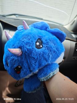 Reversible dinosaur