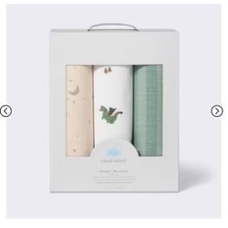 NIB Muslin Blankets. 3 Pieces 