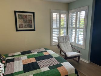 Room near beach and shops