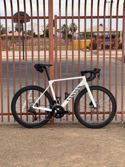 Canyon Ultimate Road Bike