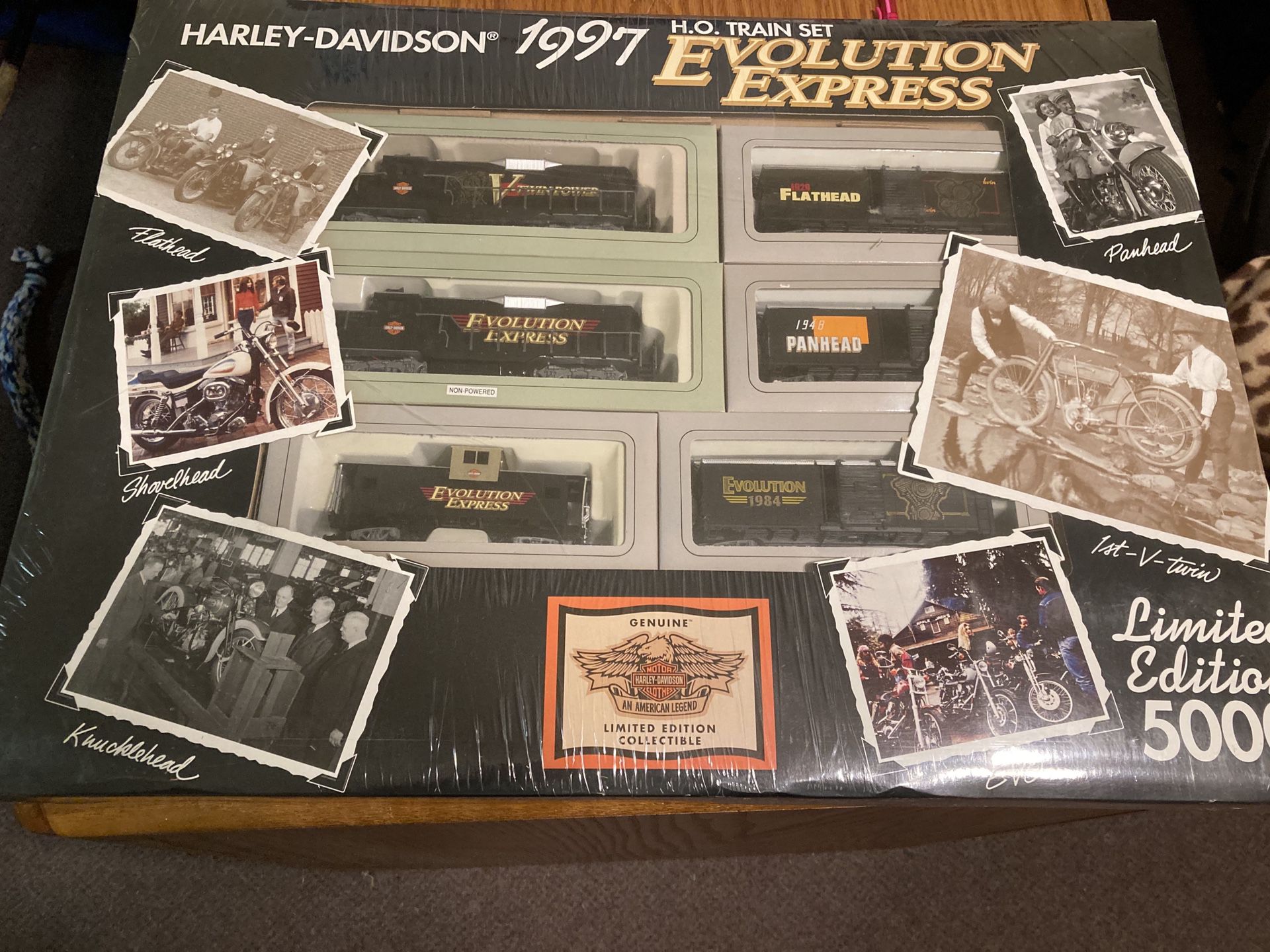 Photo Harley Davidson Train Set NOS