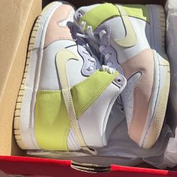 W Nike Dunk High