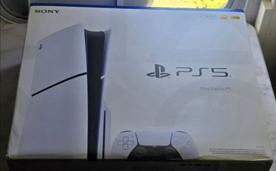 PlayStation 5 – 1TB.  2 controllers