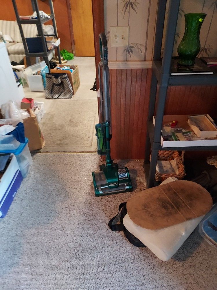 Shark Vacuum AH401 26