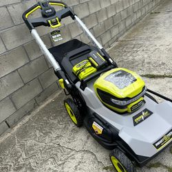 RYOBI
21 Inch HP 40 Volt Brushless Cordless Self Propelled Lawn Mower 1 Battery 1 Charger