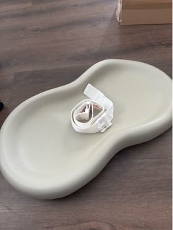 Kekaroo Peanut Diaper Changing Pad