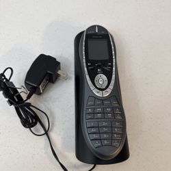 Logitech Harmony 880 Universal Remote with Charging Cradle & Power Adapter 