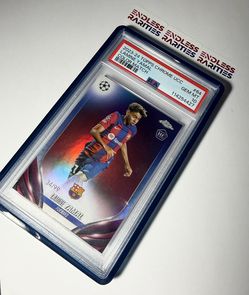 2023-24 Topps Chrome UEFA - Lamine Yamal #64 True Color Match /99 (RC) PSA10